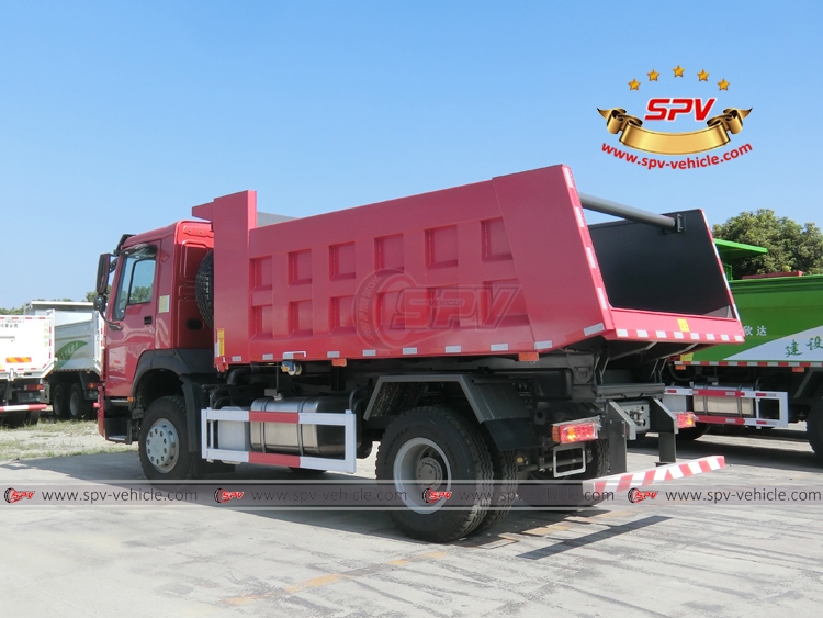 Dump Vehicle Sinotruk - RHD - LB